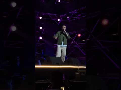 تامر عاشور كان موضوع