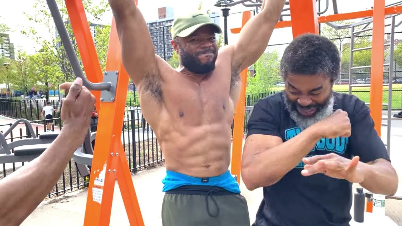 100 Pull Ups and 200 Push Ups in 10 Minutes a Day Challenge - Q. Fitt | That's Good Money
