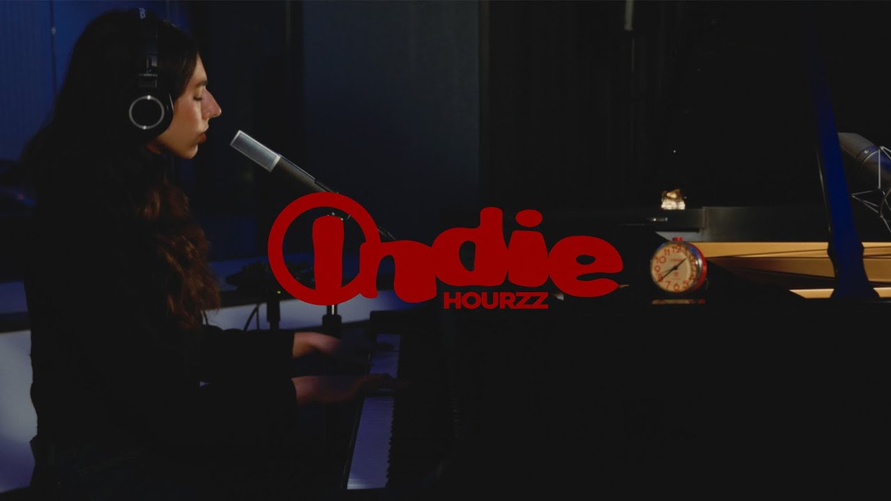 Izzy Escobar X Indie Hourzz