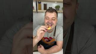 BISCOITINHO AMANTEIGADO COM GOIABADA