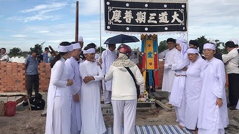 Vợ và các con đưa tiễn cha | bùi công chánh 63 tuổi