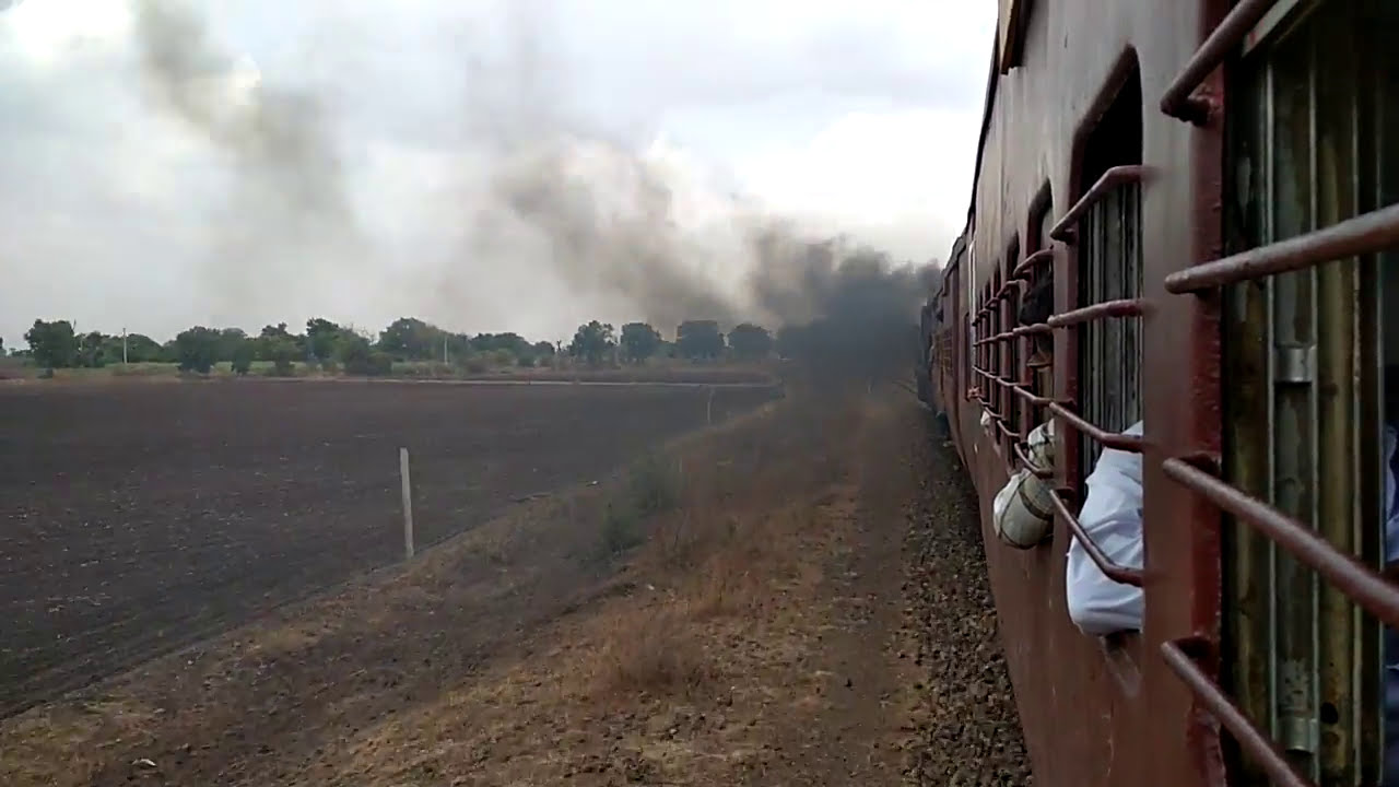 Gir #lion Sabarmati YDM4 6247 heavily chugging & proceeding towards Amreli #ydm4 #tracktor #amreli