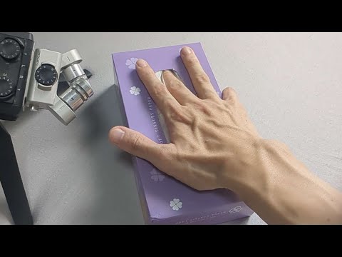 ASMR Sound of hands touching tissue box