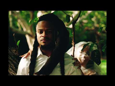 Gitt Swift - Sticks & Stones (Official Music Video)