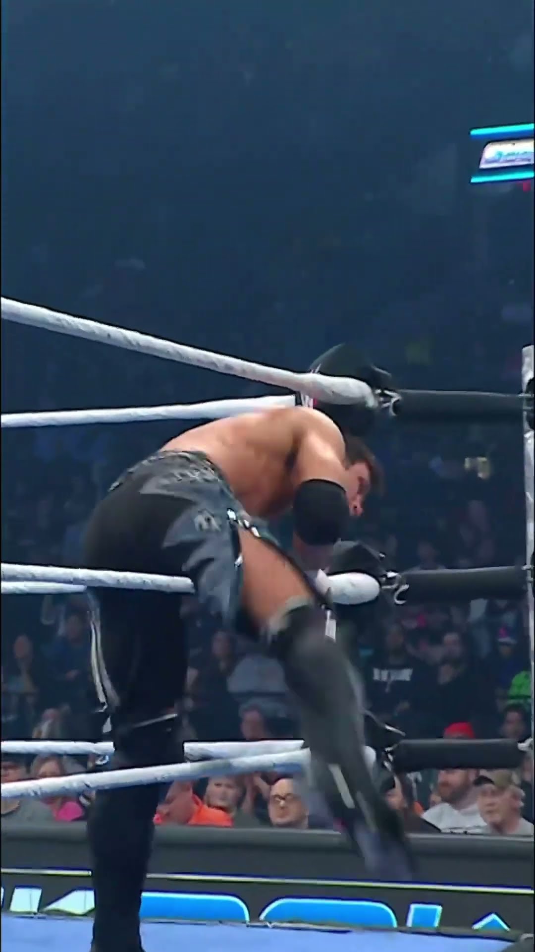 Chris Sabin is an absolute machine…gun