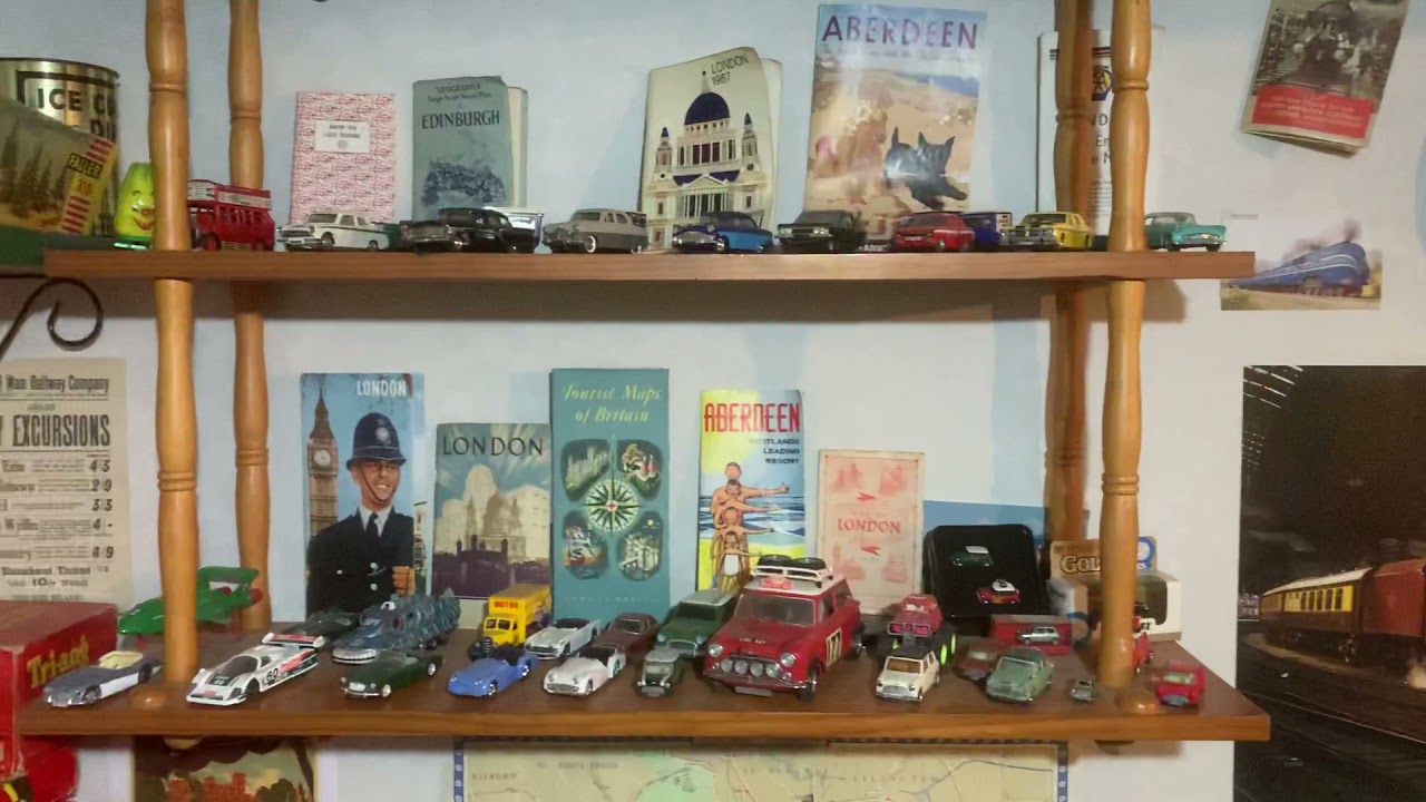 Scalextric 1967 James Bond set and old toy collection