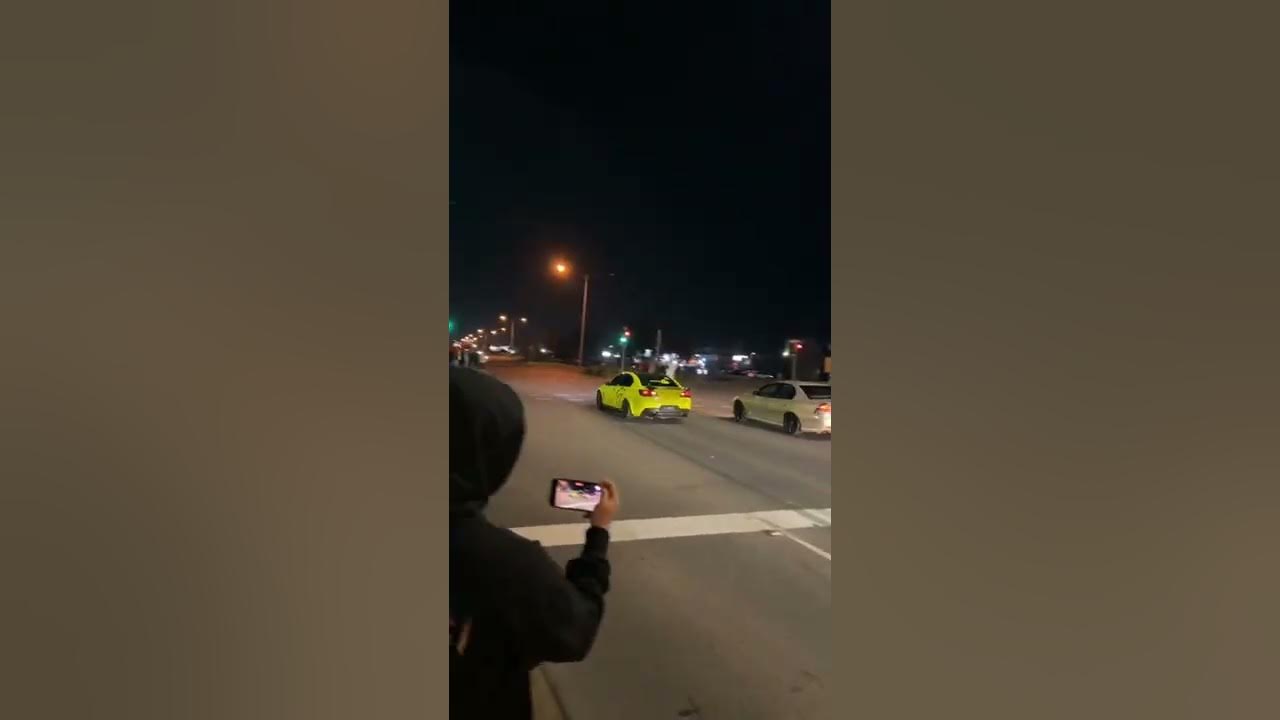 Car meet Hoppers Crossing BURNOUTS, DONUTS, POWERSLIDES, STREET