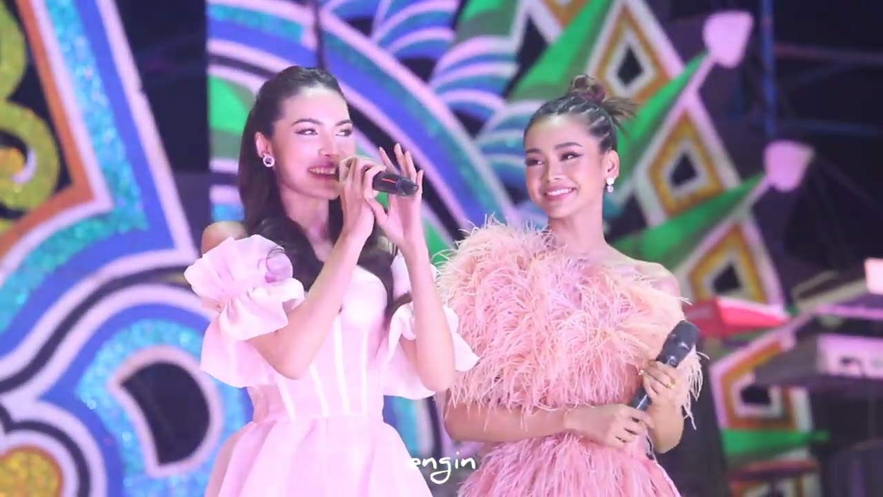 [Fancam] ชอบที่เธอเป็นเธอ - อิงฟ้า x ชาล็อต (Show DC) 250565