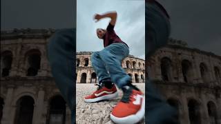 Salto par-dessus les arènes de Nîmes  #nofake #humour