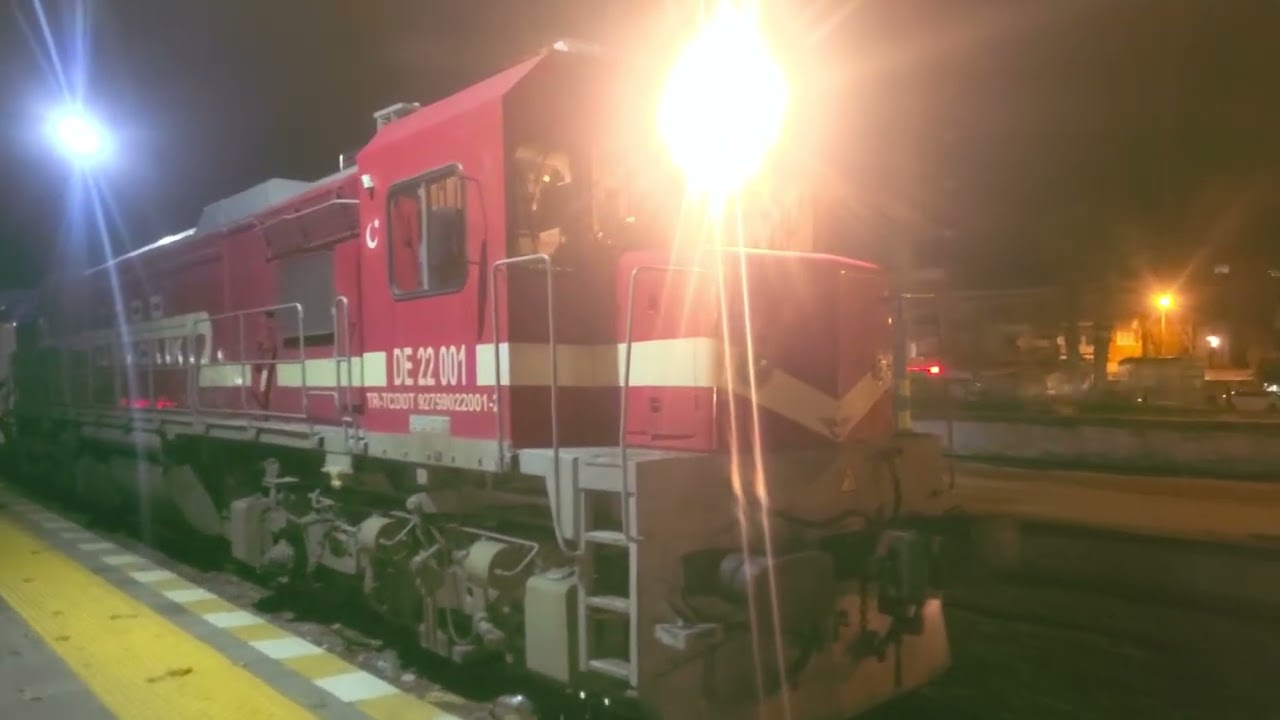 DE 22001 Konya Mavi Treni Salihli İstasyonu 