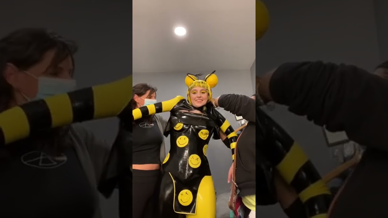 Ashnikko's Tiktok: planet earth: latex edition