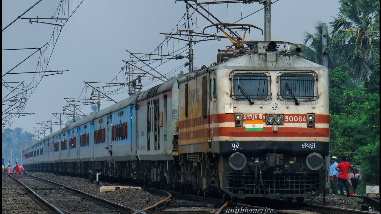 First Time Ever : Howrah WAP-5 with Coalfield Express!