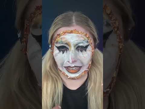 Paulas neues YouTube Video! Meine Augen tun noch immer weh 😫😂 https://youtu.be/aQrq7k1FlWs