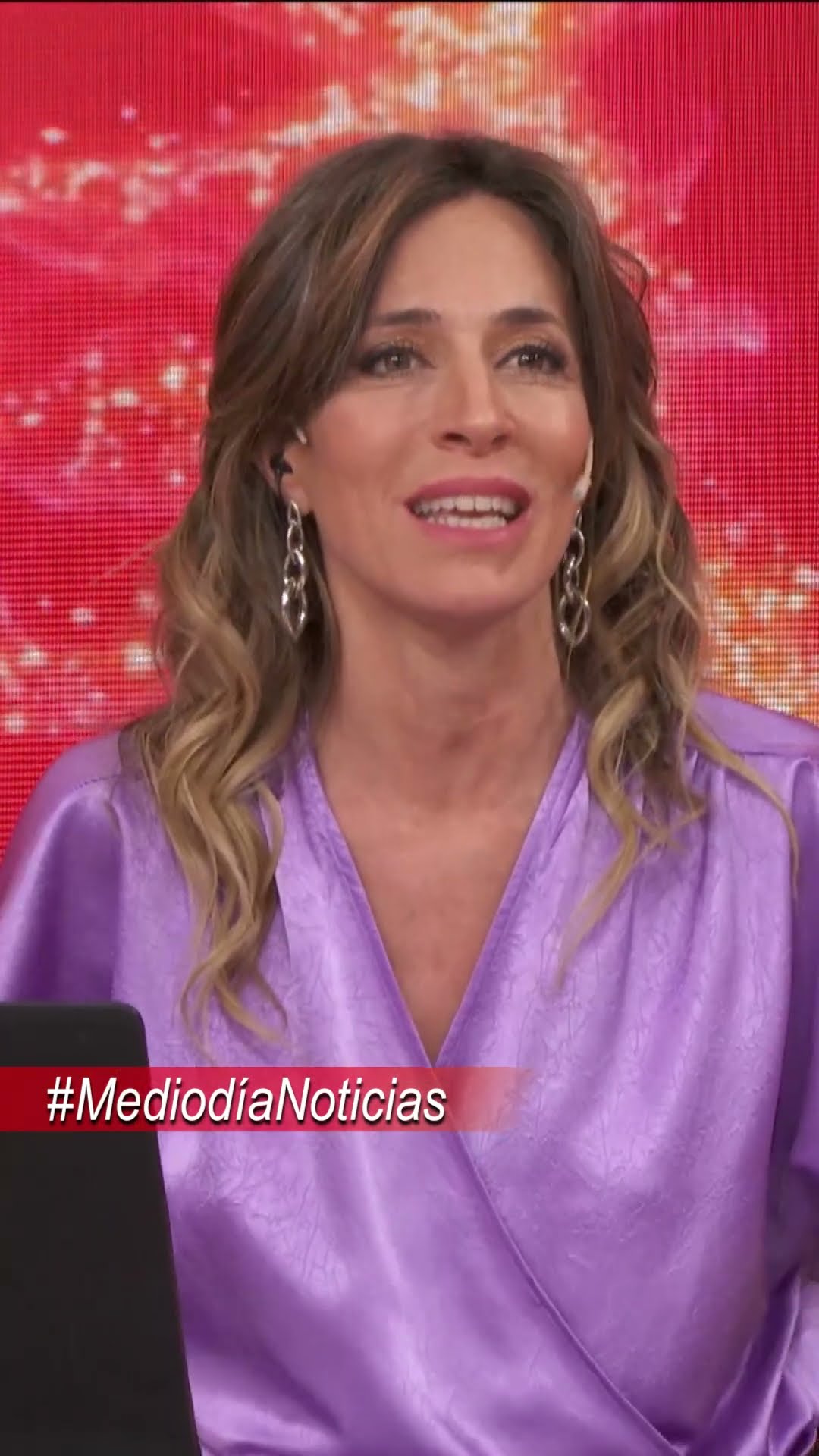 ? ¡FELICIDADES! Los deseos de Sandra Borghi y el equipo de Mediodía Noticias para esta Navidad ?