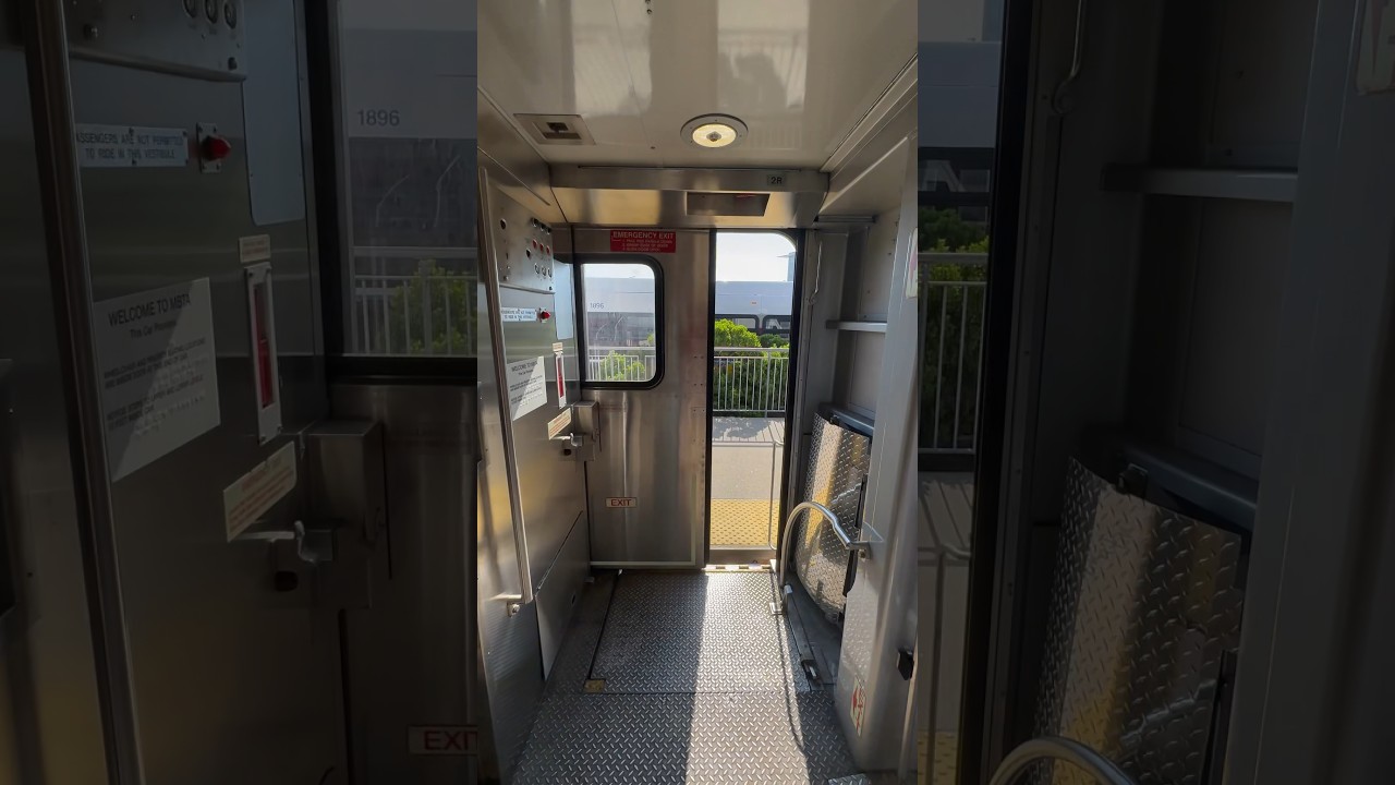 Mbta Rts Inside Doors Closing (MBTA Commuter Rail) - YouTube