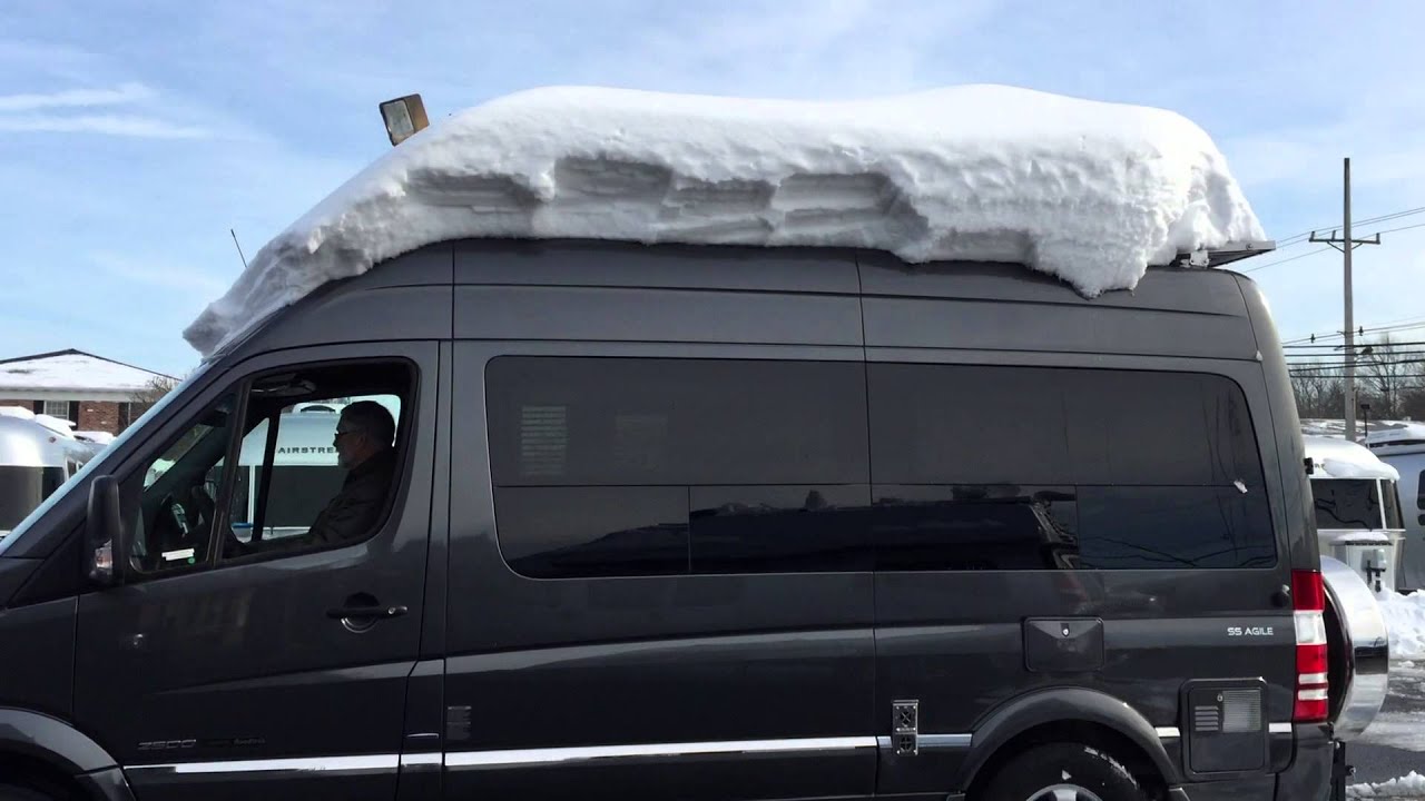 This is Why Its Illegal to Drive With Snow On The Roof Of Your Vehicle