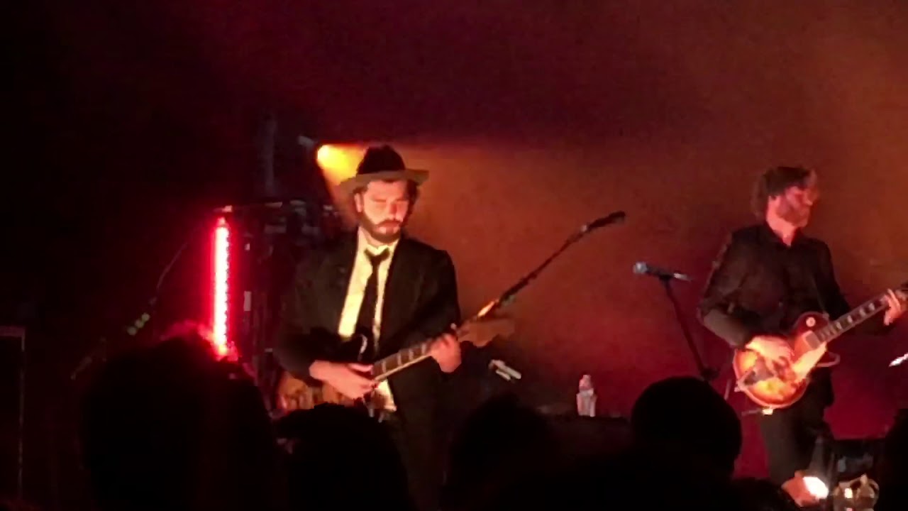 Harvest Moon (Neil Young Cover) live by Lord Huron - YouTube