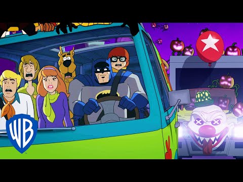 Scooby-Doo! en Latino | Una persecución de autos espeluznante 🚗 | WB Kids