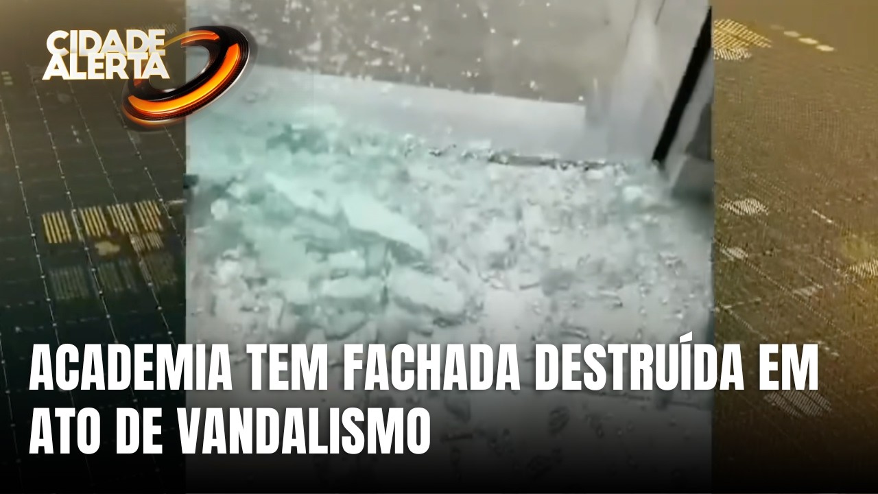 Criminosos destroem fachada de academia durante ataque no Sul de SC