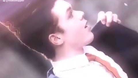 Cameron Monaghan - Tik-Tok (MukBang)