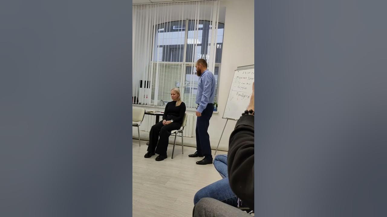 Кручу-верчу. Кручу верчу обмануть хочу. Кручу мучу. Кручу мучу. Патриарх кирилл с кадилом.