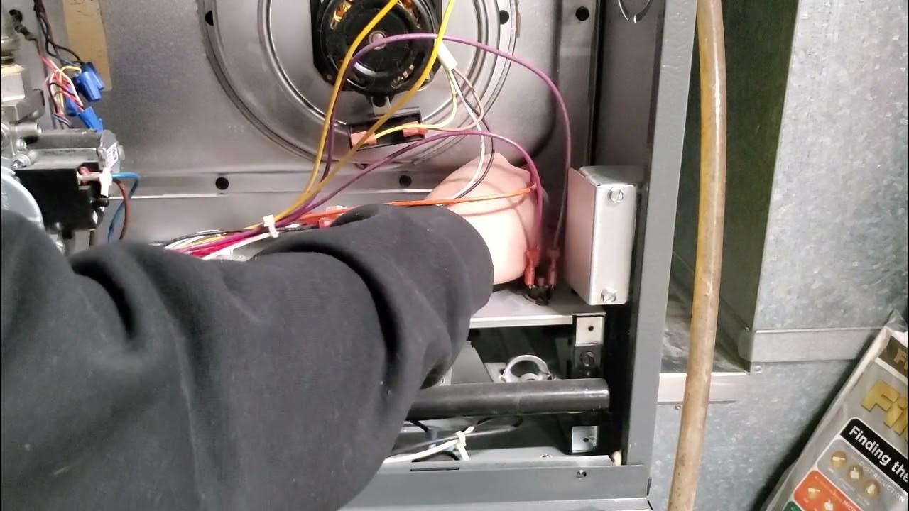 FURNACE FLAME REPEATEDLY TURNING ON FOR A FEW SECONDS THEN SHUTTING OFF