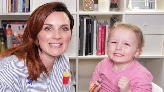 Edie make's up her Mumma