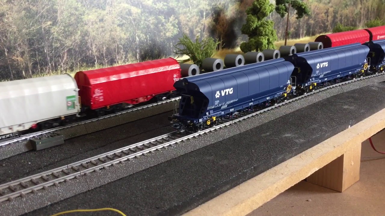 Liliput sahimms in staaltrein