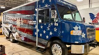 Winn - 20' Freightliner MT55
