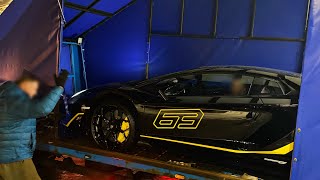 Loading Lamborghini Aventador SVJ 63 Roadster