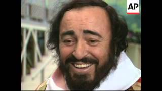 Wife of Pavarotti in lawsuit against friends