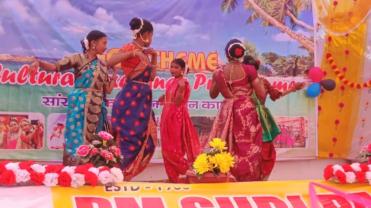 स्वागत गान पर नृत्य करतीं हमारे विद्यालय की छात्राएं 👆