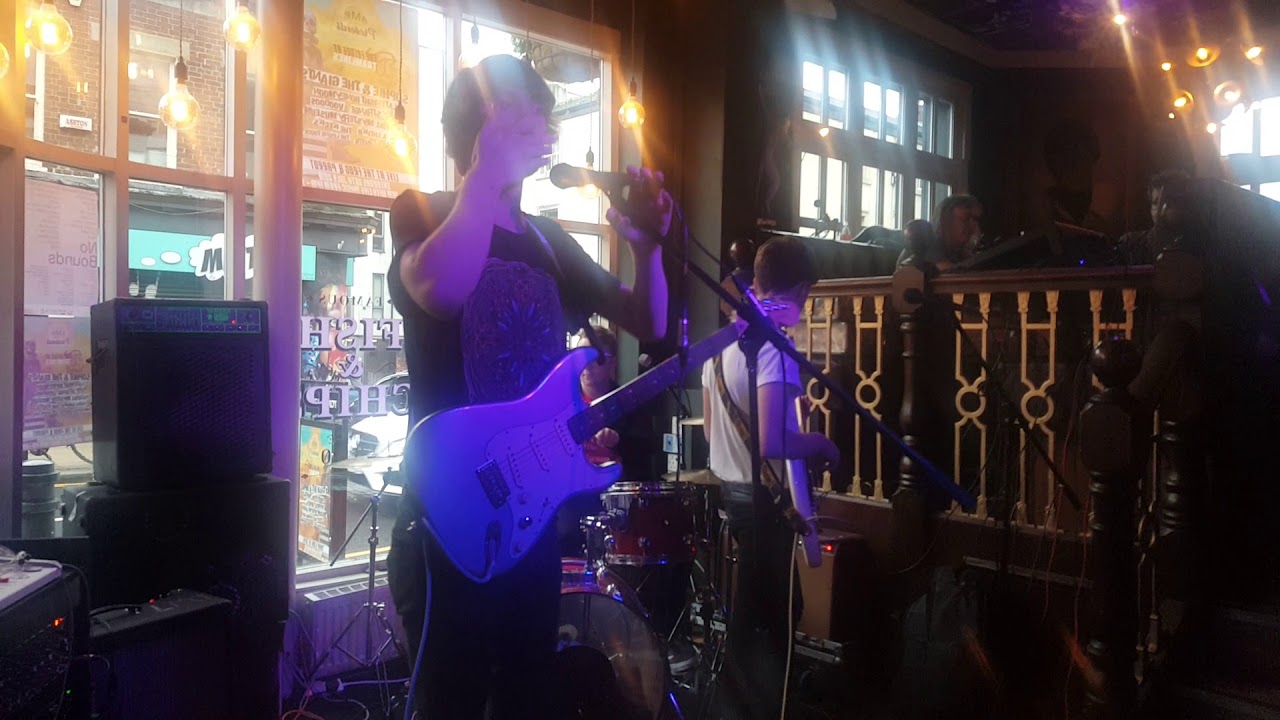 Dakota Avenue at the Frog and Parrot 2019 Slap Me Silly