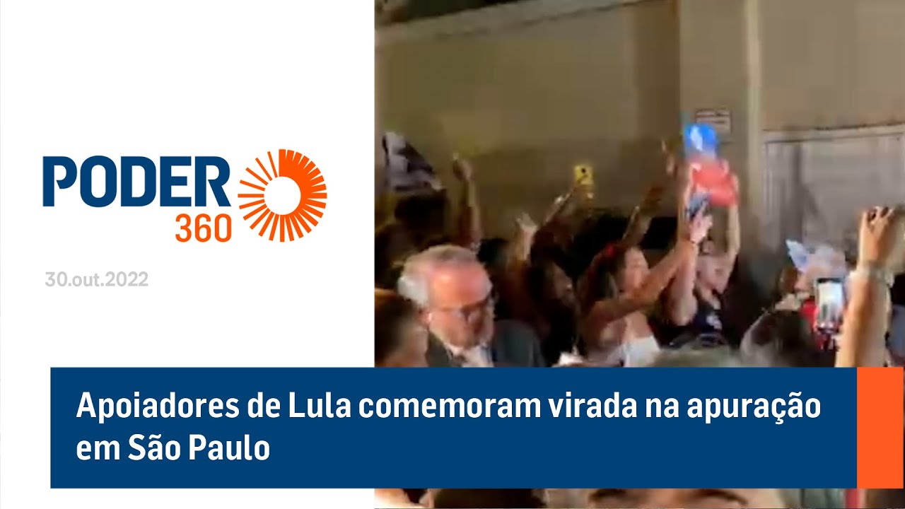 Apoiadores de Lula comemoram virada na apuração em São Paulo