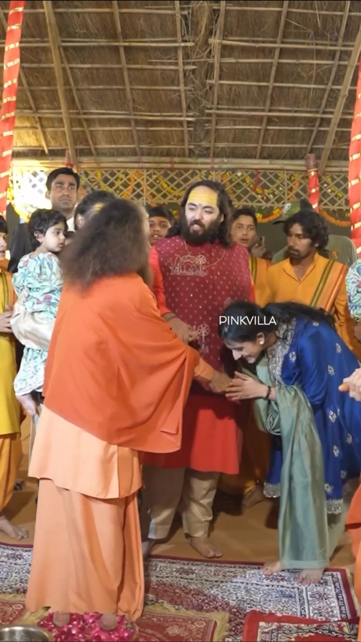 Anant-Radhika, Akash, \u0026 Mukesh Ambani Seek Blessings At Mahakumbh ? | #shorts #ambani #trending