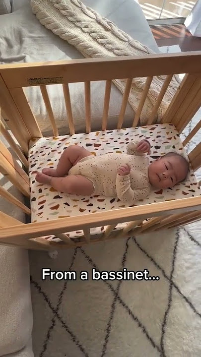A bassinet, crib, and junior bed, all-in-one. 🤩 feat. our Yuzu 8-in-1 Crib