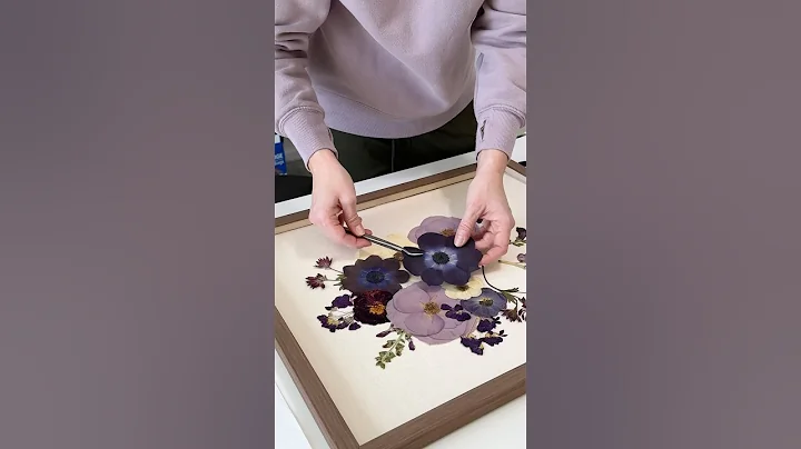 Designing your pressed wedding flowers! #couple #weddingplanning  #bouquet