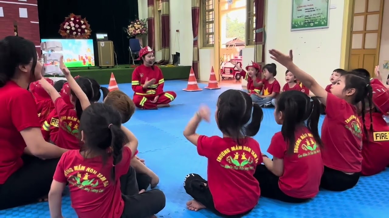 TIẾT DẠY: KỸ NĂNG THOÁT HIỂM KHO CÓ CHÁY LỚP 4 Tuổi