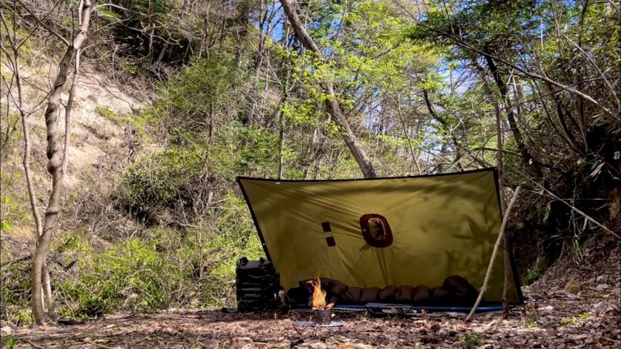 【Solo Camping】Wild Camping with Just One Backpack ,Poncho Shelter ,Bushcraft