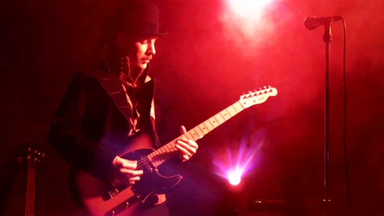 Paul Brown - Keeps On Giving