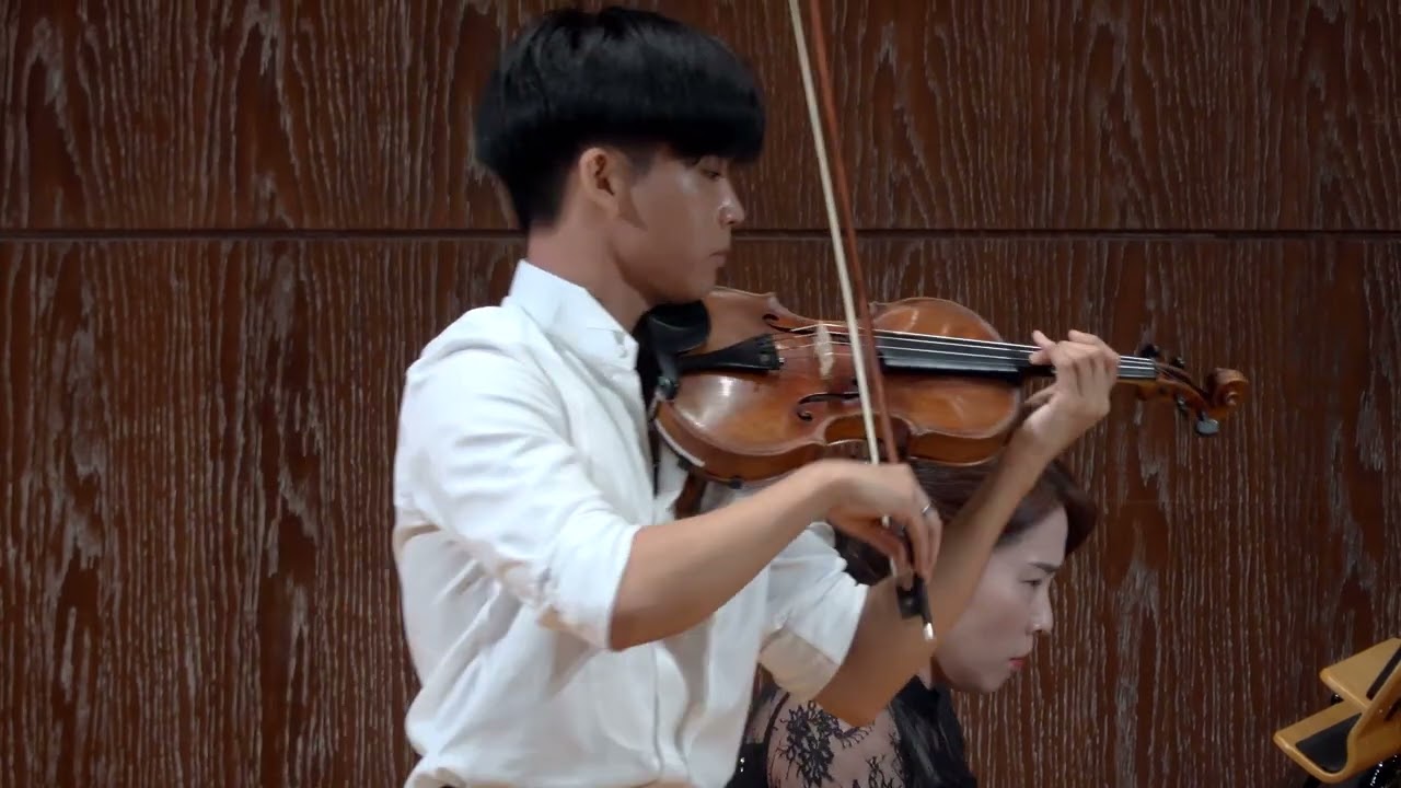 009 伊是咱的寶貝 (詞曲: 陳明章 / 編曲: 石青如)