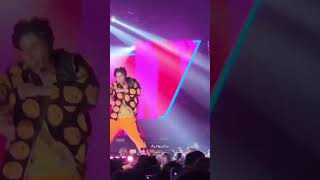 Fff Cdaning Concert  phuwin Cute Moves  Dong  Bear Knuckle