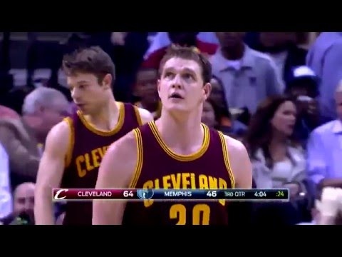 Видео: Robert Wells, Joja Wendt & Timofey Mozgov: Christmas Rock-N-Roll Cavs