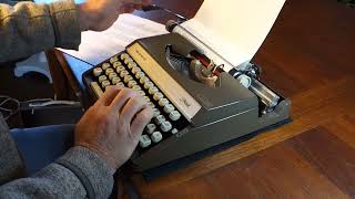 1971 Royal Tab-O-Matic (Silver-Seiko) typewriter at work