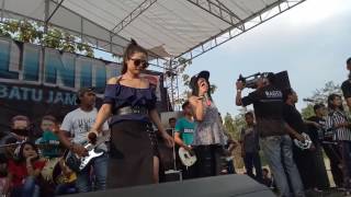 suka suka Voc Nita Savana feat Vivi Voleta Om Zelinda Live Gebyok Mojogedang Karanganyar