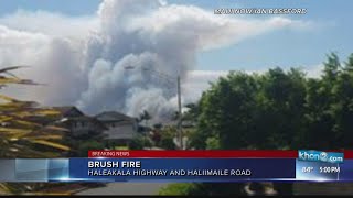 Crews battle growing brush fire on Maui, business forced to evacuate