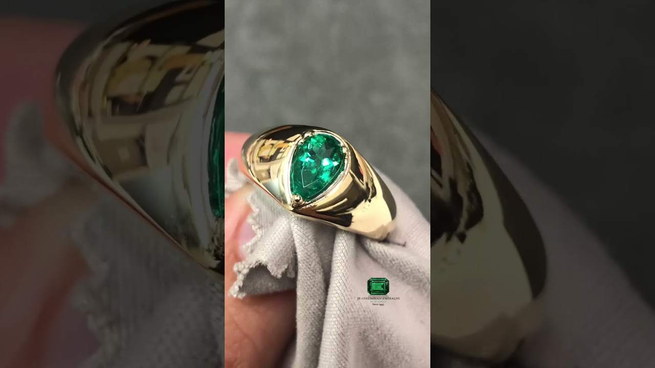 1.06 Carat Pear Cut Colombian Emerald three-prong men's gypsy ring