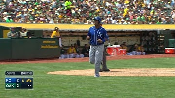 KC@OAK: Infante lines a run-scoring single to right