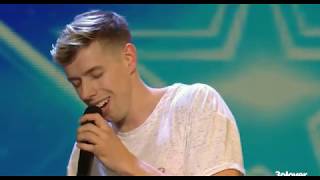 Stephen Barry STUNS Judges with his INCREDIBLE Big Voice