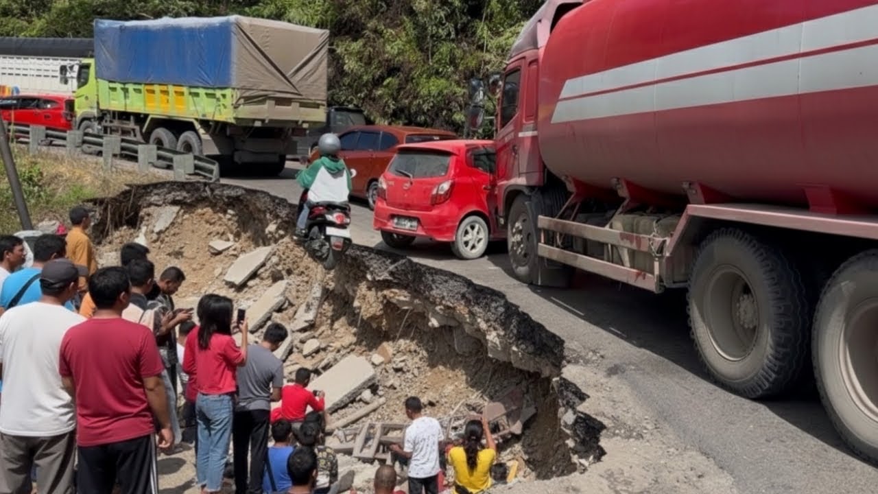 Lalu Lintas Lumpuh Total Sampai Lubuk Selasih, Update Jalur Sitinjau Lauik Hari Ini